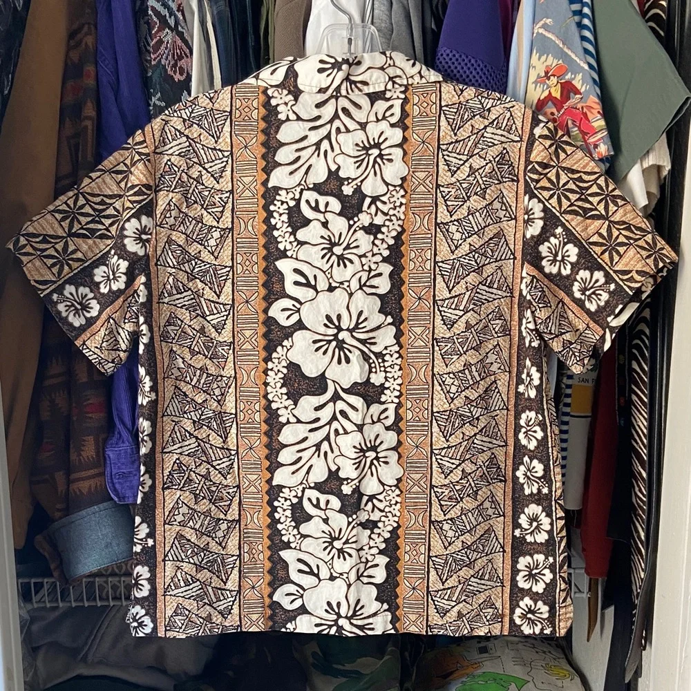 Hilo Hattie Brown and White Button Down Shirt - Picture 3 of 6